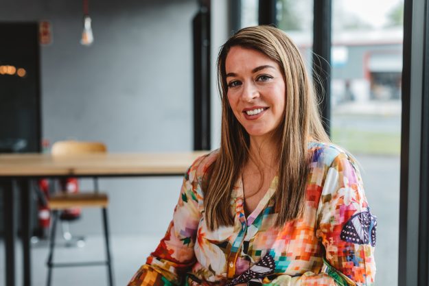 Jackie Reid Headshot (1)